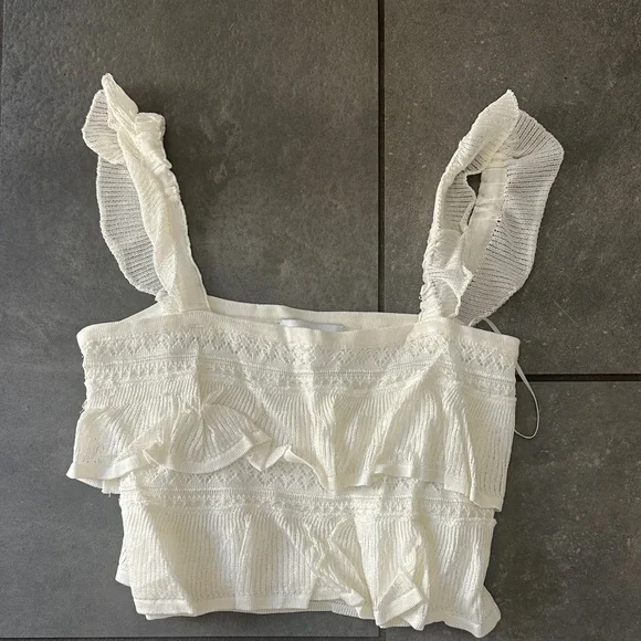 Elegant Cream Ruffled Skirt Set - Picture 3 of 4